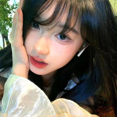 路边春 海报